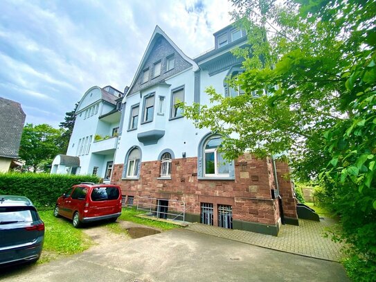 Altbau, vermietete 3-Zimmer-Erdgeschoss-Wohnung in Frankfurt