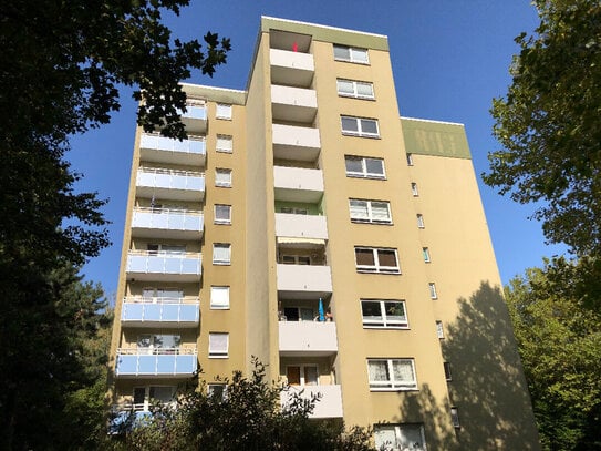 Schöne 2,5-Zimmer-Wohnung mit Balkon in Bad Homburg zu vermieten!