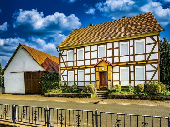 Einfaches Haus auf dem Lande an der Weser