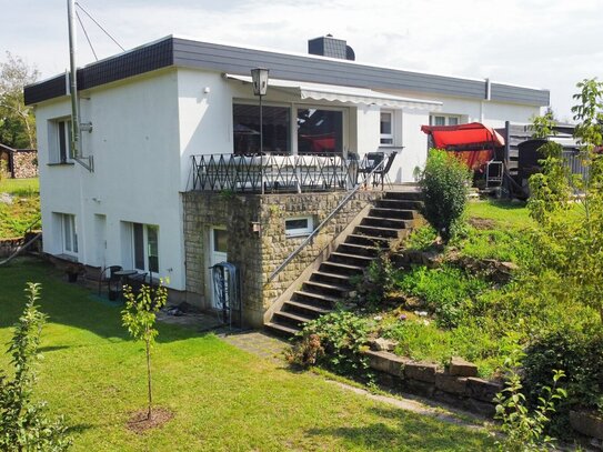 Traumhaus in Traumlage - hochwertig saniertes und geräumiges Einfamilienhaus am Naturschutzgebiet.