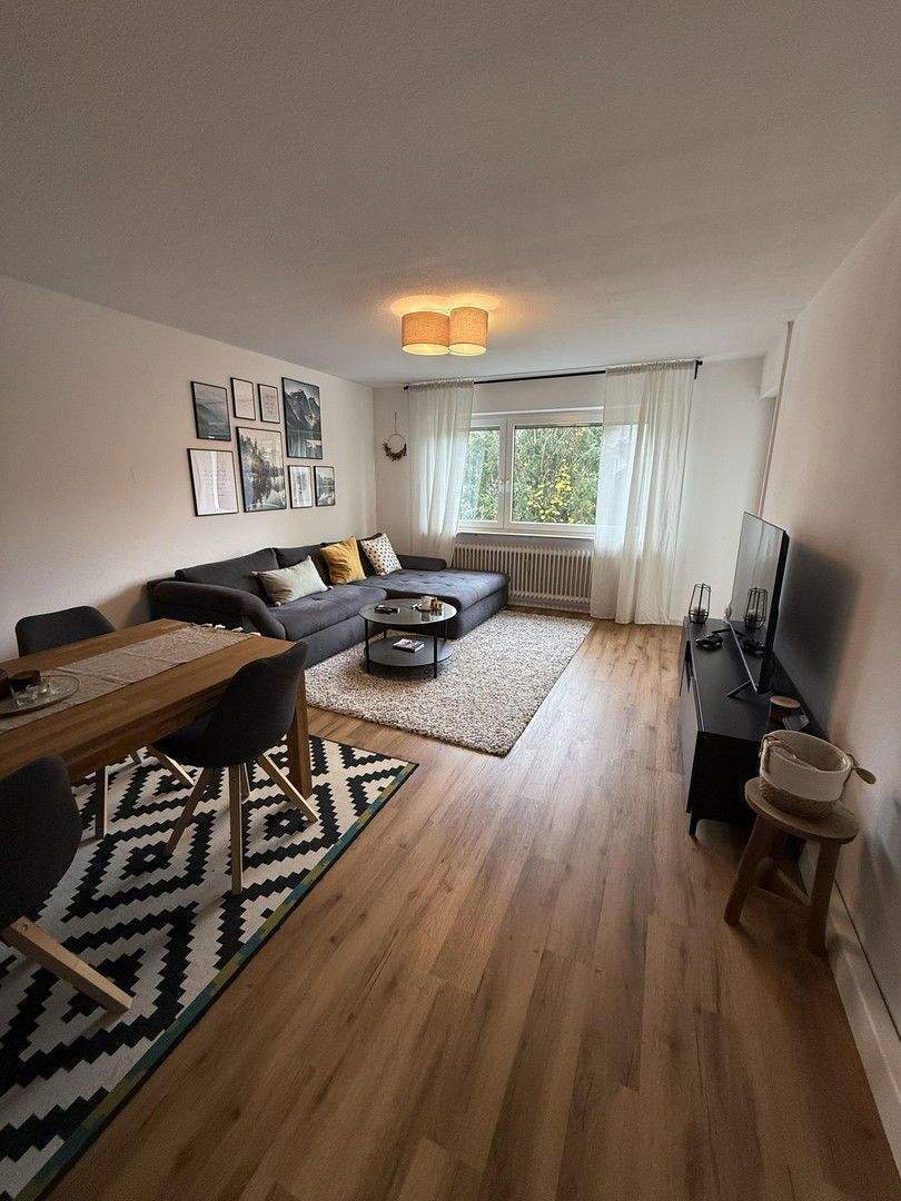 Großzügige und schöne 3,5-Zimmer-Wohnung mit Balkon in Stuttgart-Plieningen