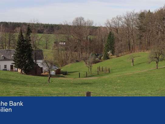 Seltene Gelegenheit - Altes Bauernhaus auf sehr großem Anwesen mit eigenem Teich