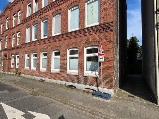 Großzügige und helle 3 Zimmerwohnung zu vermieten!