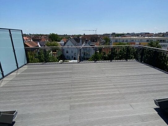 exclusive 2 Zimmer ETW, Maisonette mit großer Dachterrasse