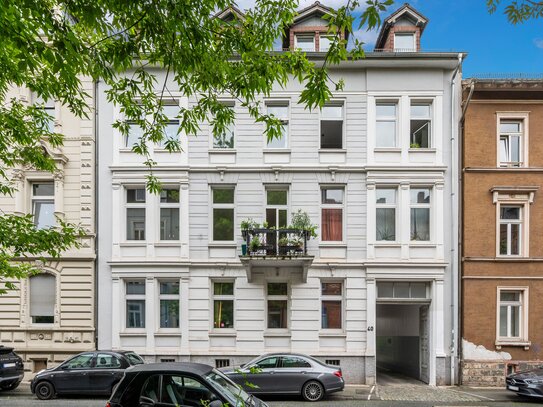 Altbau im Johannesviertel - Eine ganze Etage in 2 Wohnungen geteilt