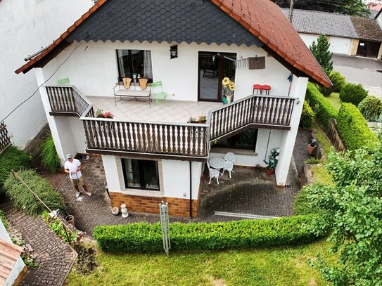 Wasungen von seiner besten Seite: Schöne Aussicht, viel Platz, nicht zu viel Garten!