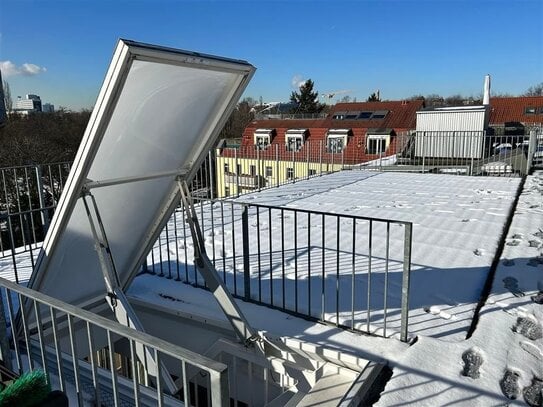 Über den Dächern Berlins mit fantastischem Ausblick* DG mit Aufbauterrasse+TG-Stellplatz*Bezugsfrei*