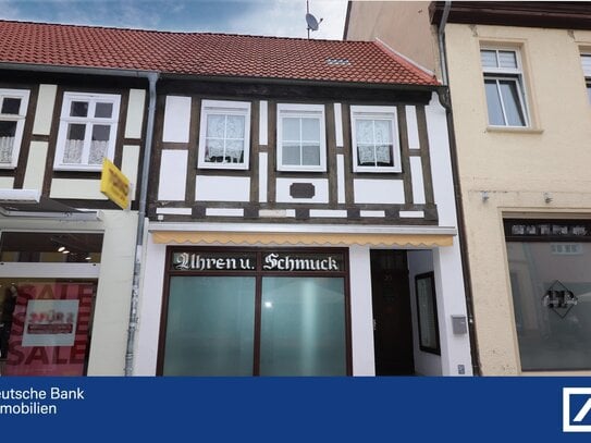 Charmantes Wohn- und Geschäftshaus in zentraler Lage in Burg