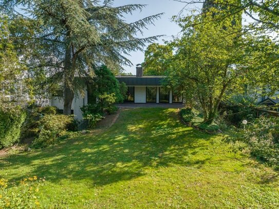 Haus mit großem Garten und Garage in bester Wohnlage