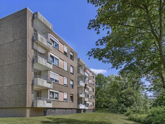 Ruhige Balkonwohnung mit Laminatboden