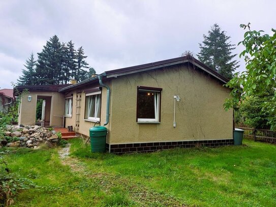 Idyllisches 4-Zi-Einfamilienhaus mit großzügigem Garten, Sauna und Garage in ruhiger Lage