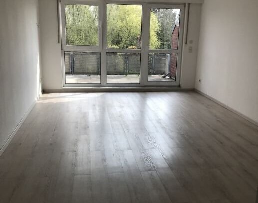 Wohnung mit großem Balkon