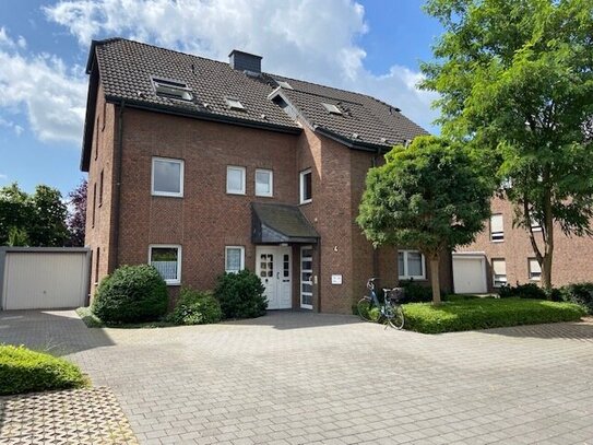 Gepflegte 3-Zimmer Eigentumswohnung im 3-Familienhaus mit Garage und Stellplatz in ruhiger Lage von Moers-Utfort