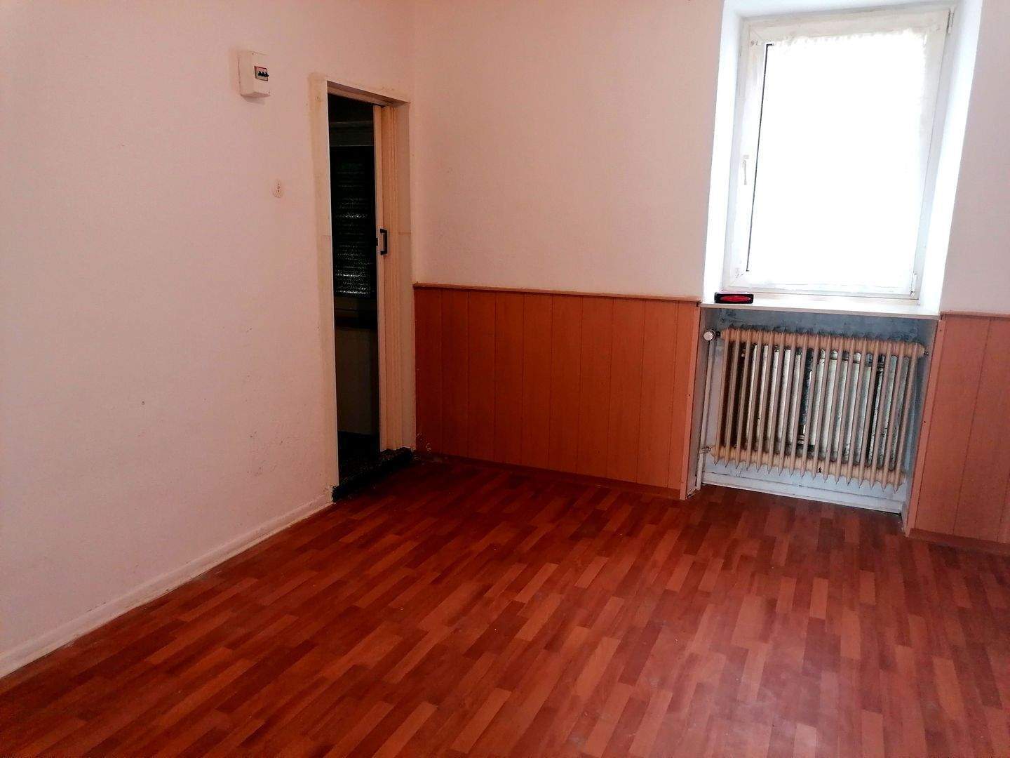 Charmantes Mehrfamilienhaus mit Gewerbefläche und Werkstatt in Altenglan - ideal für Investoren!