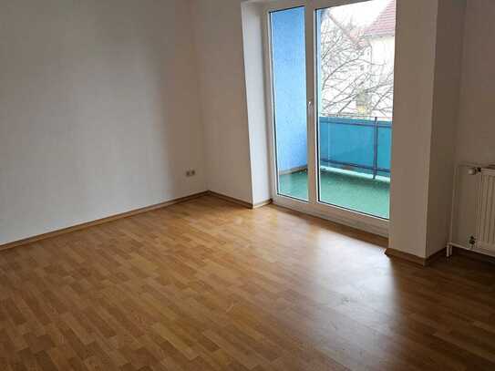 Wohnung mit Balkon im 2. Stock