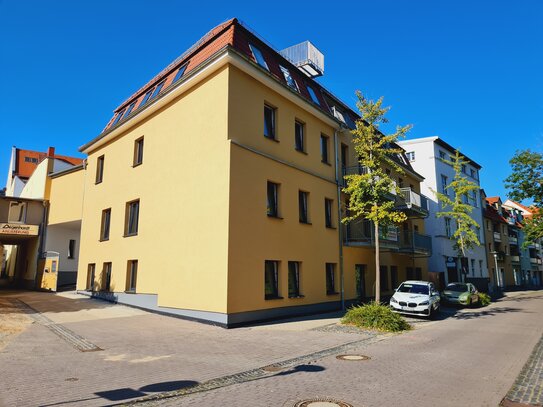 Erstbezug nach Sanierung - Schicke 3- Zimmerwohnung mit Balkon zu vermieten!