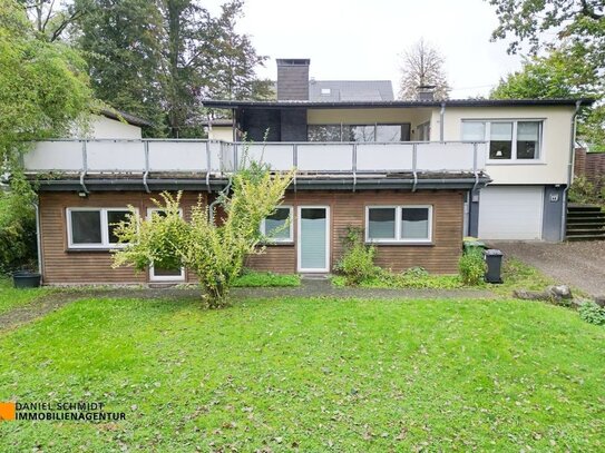 Alleinlage in Reichshof - Einfamilienhaus mit großer Dachterrasse