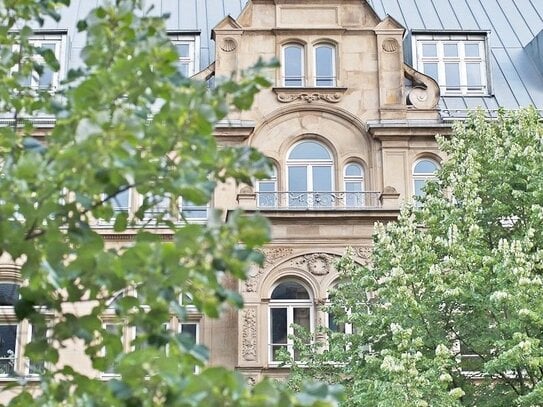 - KLE!N - Provisionsfrei - Hochwertige Bürofläche in historischem Stilaltbau