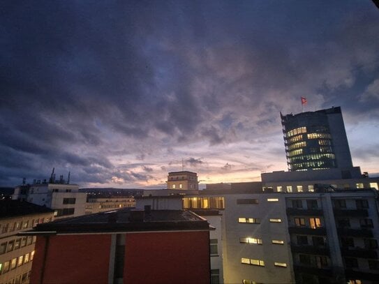 Perfekte City-Lage: Helle 1-Zimmer-Wohnung mit Balkon im Zentrum von Pforzheim