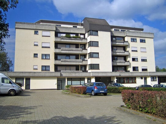 1,5 Zi.-Whg. ca. 41m², VS-Villingen-Hammerhalde, saniert, Bad und Einbauküche neu, Balkon, Keller, Waschküche, PKW-Park…