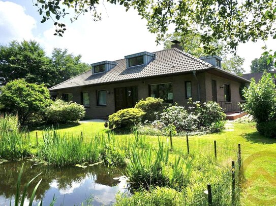 Charmantes Einfamilienhaus mit großem Grundstück - Ihr Refugium im Grünen!