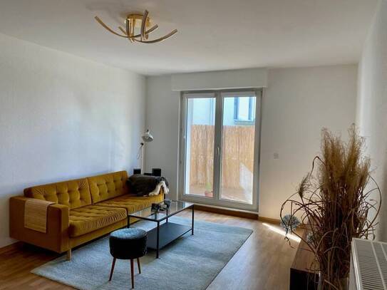 Kurzfristige Anmietung möglich - 2-Zimmer-Wohnung mit Balkon und Tageslichtbad