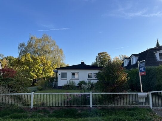 Schönes Baugrundstück mit Altbestand in Poppenbüttel