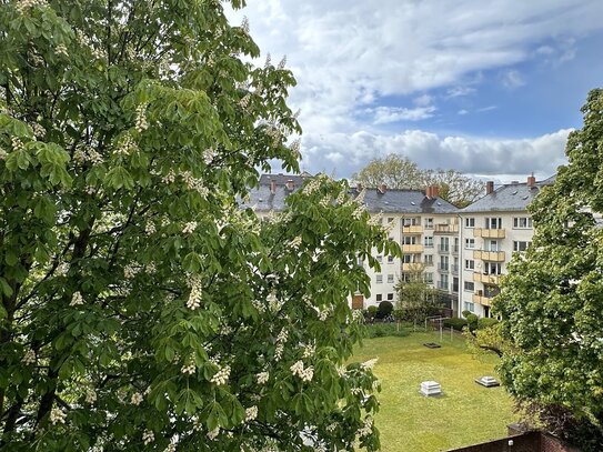 Stilvolle 2-3 Zimmerwohnung im beliebten Westend, Nähe Palmengarten