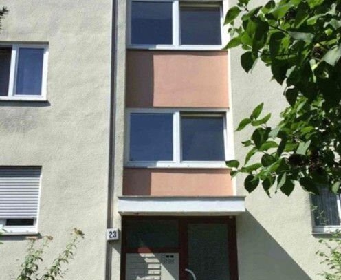 Charmante 2-Raum-Wohnung mit Tageslichtbad und Balkon!