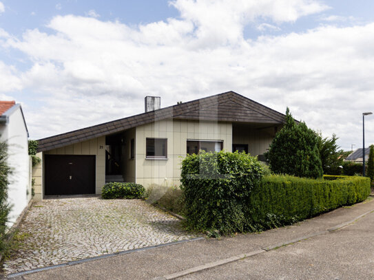 Großzügiges Ein- bis Zweifamilienhaus in ruhiger Lage von Lienzingen