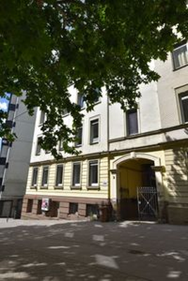 Schöne große 3-Zimmer-Wohnung in stilvollem Altbau im Heusteigviertel - WG-geeignet