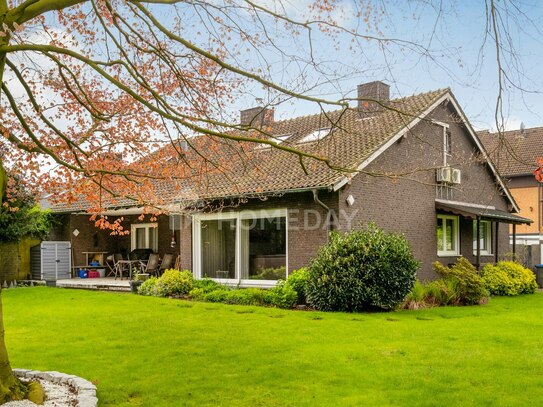 Stilvoller Bungalow in bevorzugter Wohnlage von Bockum auf Erbpacht-Grundstück