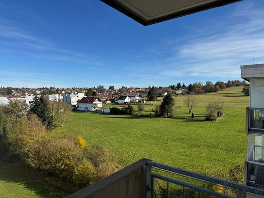 Erstbezug nach Renovierung - Traumwohnung mit herrlichem Ausblick in Waldrandlage