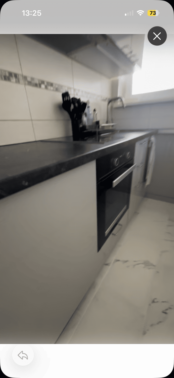 Neumöbliert Bezugsfrei: Mikro­Apartment mit Weitblick, super Lage, nahe Schönhauser Arkaden, Südausrichtung / hell - Photo 1