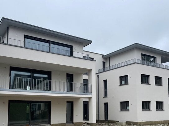 Helle 2,5 Zimmerwohnung mit großem Balkon