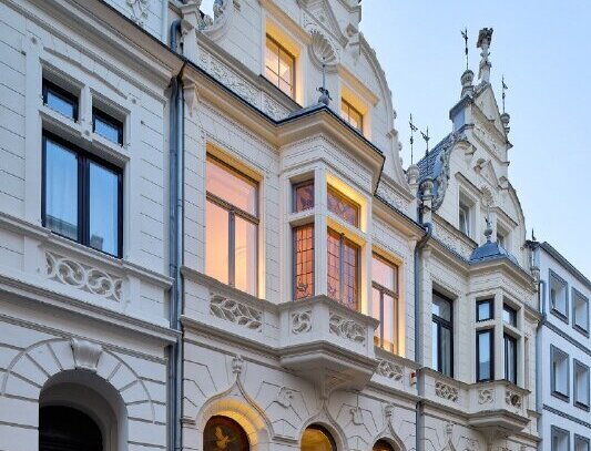 kernsaniertes, urbanes Gründerzeit-Stadtpalais im beliebten Ehrenfeld