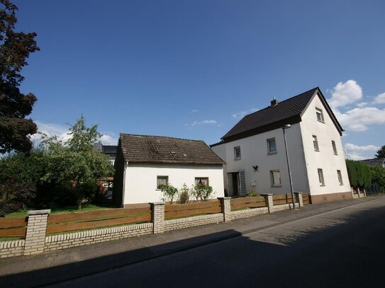 Wohnhaus mit viel Potenzial. Hier lassen sich Ihre Wohn-Wünsche verwirklichen.