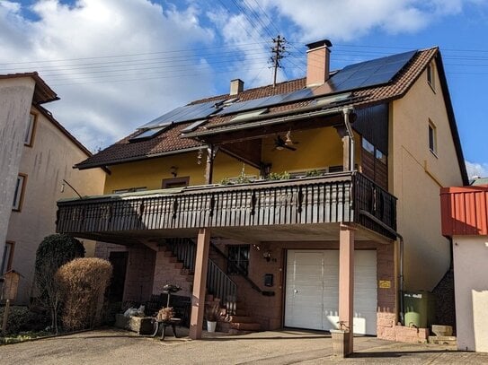 Fast fertig saniertes Einfamilienhaus mit Nebengebäuden