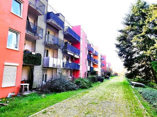 Frankfurt-Eschersheim: Gut geschnittene 2-Zimmer-Wohnung mit Balkon.