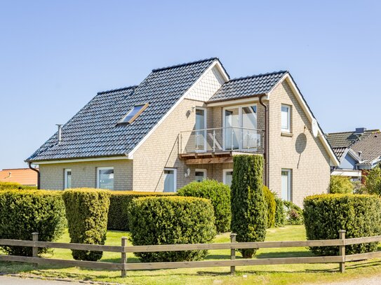 Gepflegtes Ferienhaus am Meer mit teilweise Ostseeblick - Sackgassenlage