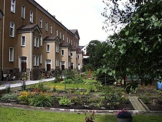 ::: Wohnen im Grünen mit eigenem Gartenanteil :::