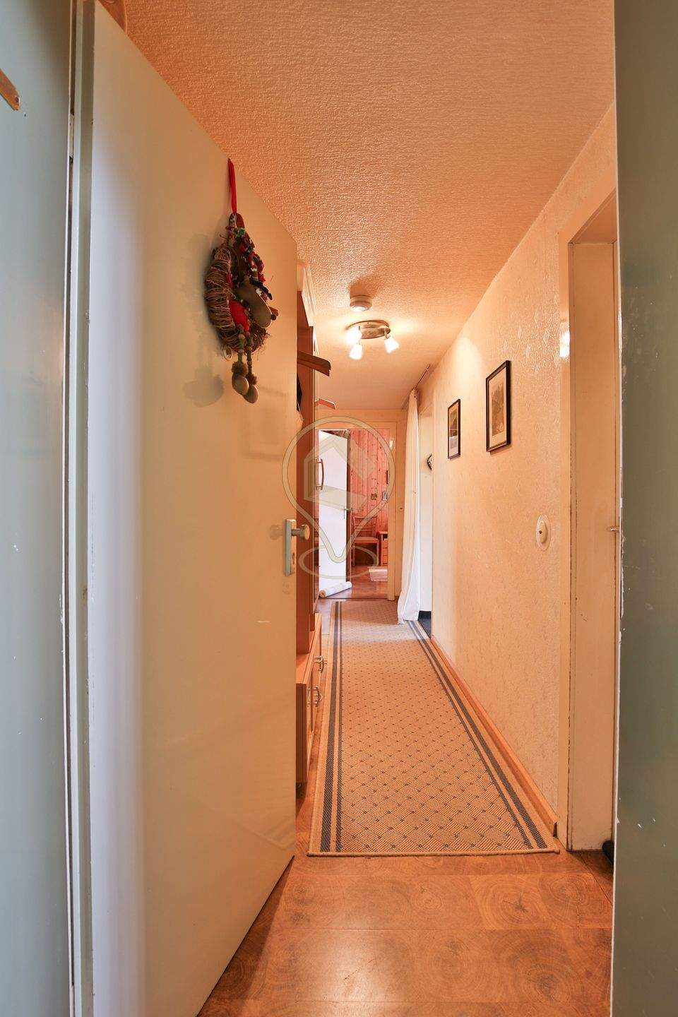 Immobilie in Glinde - Kapitalanleger aufgepasst! 3 Zimmer mit Loggia, 2 Keller und Dachboden - Bild 0