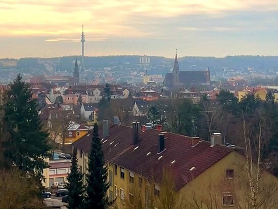 Helle und großzügige 3- Zimmerwohnung mit Weitblick