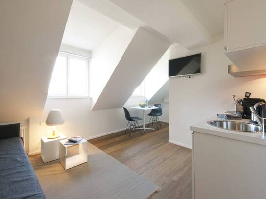 Design-Appartment: 1-Zimmerwohnung mit WLan, TV, Küchenzeile, Dusche/WC, Parkplatz, Waschmaschine, Trockner - alles zu…
