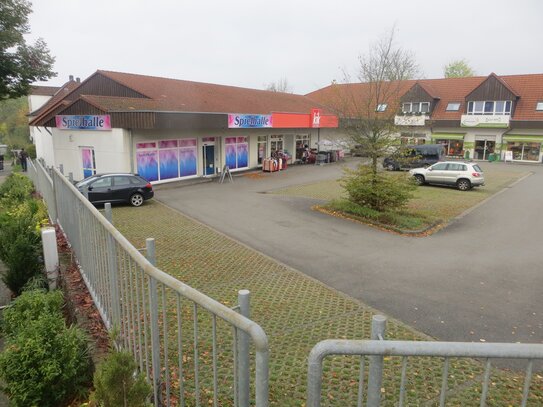 ***BÜRO oder PRAXIS oder VEREINSRAUM im kl. Shopping-Center von Schieder-Schwaltenberg***