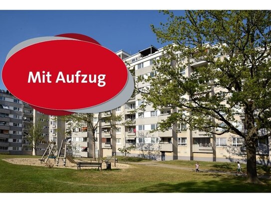 Großzügige 3-Zimmer-Wohnung mit Essplatz // 4.OG mitte