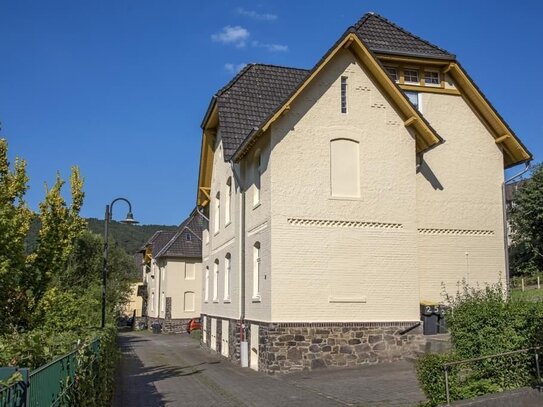 Ein Haus für dich allein: 2 Wohnungen-Ein Haus in Nachrodt Wiblingwerde