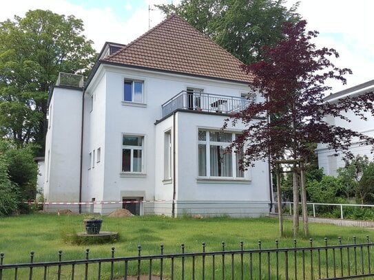 5 Zi-Wohnung Reinbeker Weg 72 HH-Bergedorf - Ein Angebot von IVD-HAUSVERWALTUNG GERD VON DER HEIDE Immobilien GmbH.