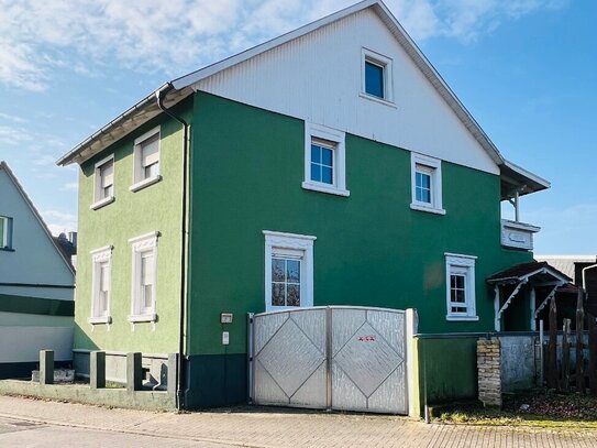 Charmantes Einfamilienhaus mit Ausbaupotential in zentraler Lage von Kirrlach