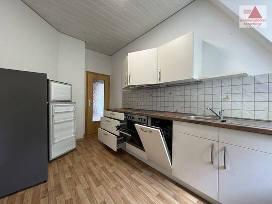 2,5-Raum-Dachgeschosswohnung in Aue zu vermieten